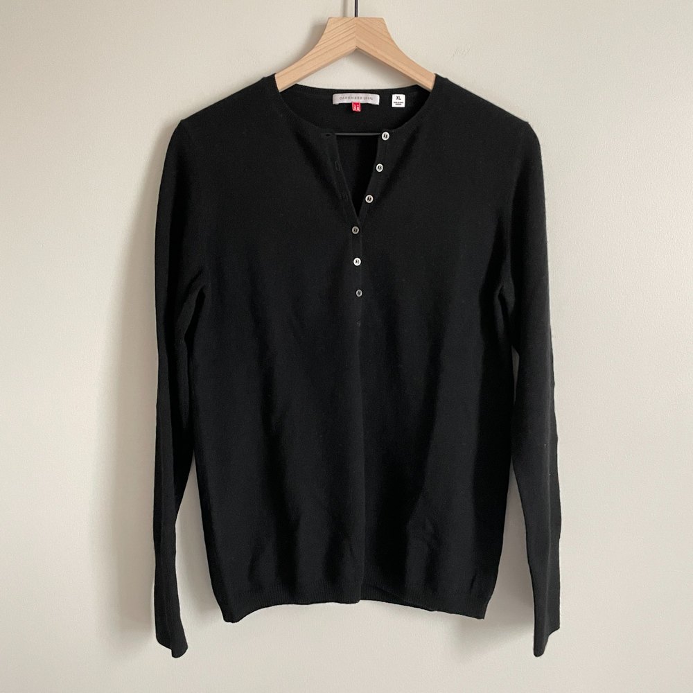 Uniqlo Pure Cashmere Black Henley Popover Sweater